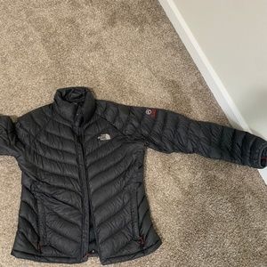 Black women’s north face coat